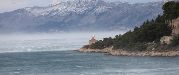 Bura i snijeg, ilustracija