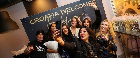 Gledanje Miss Universe u Zagrebu - 2
