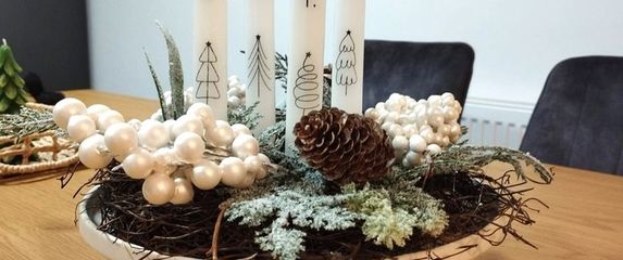 Adventski vijenci čitateljica