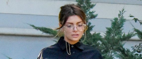 Ella Dvornik voli modne igre i često privlači pažnju svojim odjevnm kombinacijama