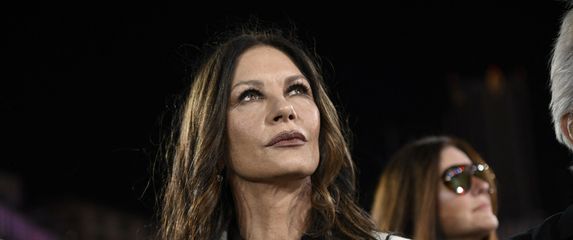 Catherine Zeta-Jones na Formuli 1 u Las Vegasu - 1