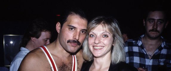 Freddie Mercury i Mary Austin - 1