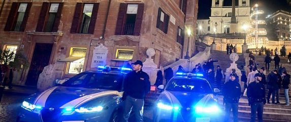 Talijanska policija, ilustracija