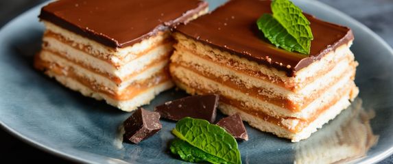 Kolač od keksa i pudinga