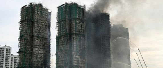 Požar u hongkonškom stambenom kompleksu - 14