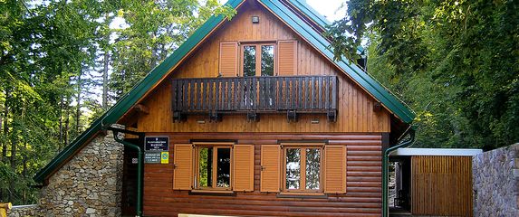 Planinarski dom Hahlić