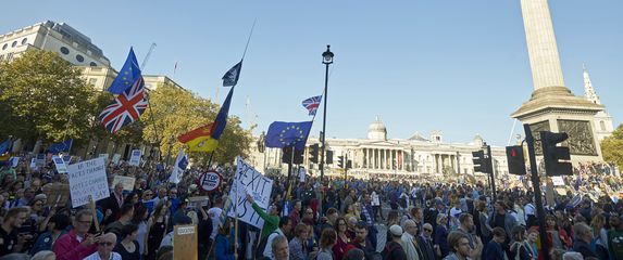 Masovni prosvjed protiv izlaska Velike Britanije iz Europske unije (Foto: AFP) - 5