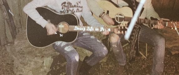 Miley Cyrus i Cody Simpson (Foto: Instagram)