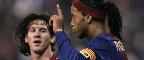 Ronaldinho i Lionel Messi (Foto: AFP)