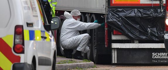 Kamion u kojem je kod Londona pronađeno 39 tijela (Foto: AFP) - 1