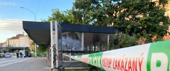 Strašna nesreća dogodila se prošle nedjelje na autobusnom stajalištu u Bratislavi.
