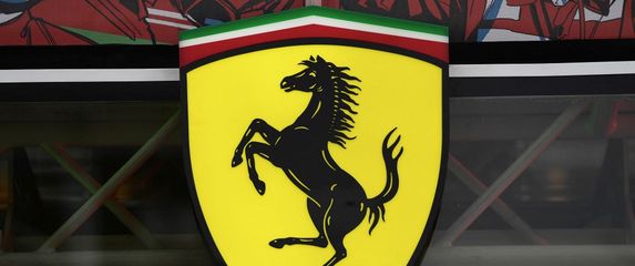 Ferrarijev logo