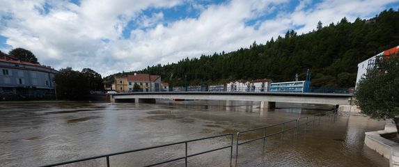 Oborovac se priprema za poplavu