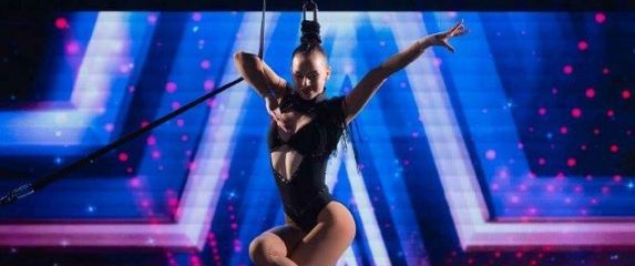 Alina Hryshkova, Supertalent