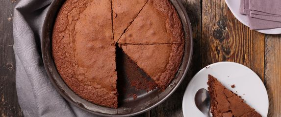 Čokoladna torta bez grama brašna