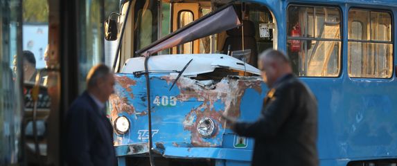 Sudar tramvaja i autobusa u Zapruđu - 7