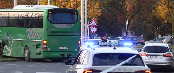 Sudar na kružnom toku u Zapruđu - 3