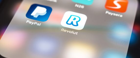 S Revolut računa ukradeno mu je 165.000 funti