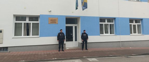 Policijska postaja u Bosanskoj Krupi gdje je jedan policajac ubijen, drugi teško ranjen