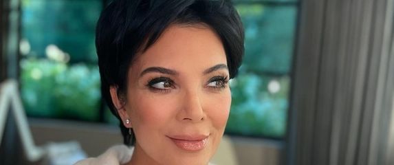 Kris Jenner - 6