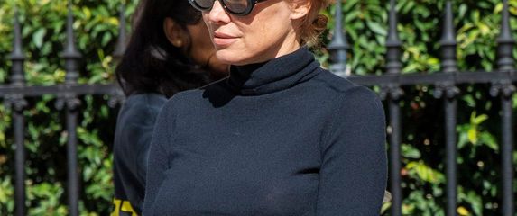 Pamela Anderson ima novu boju kose - 1