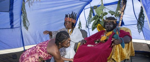 Kofi Offeh, Jean Gasho i Kaura Taylor