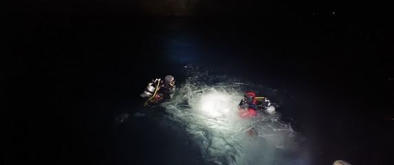 Ronioci HGSS-a sudjelovali u izvlačenju četiriju tijela kod Senja - 2