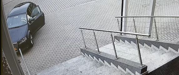 Pijani mladić dovezao se do postaje