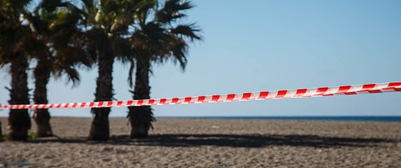 Policija na plaži, ilustracija