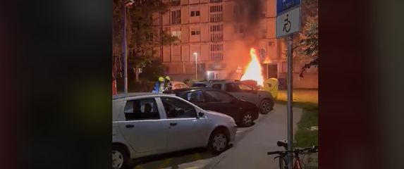 Požar automobila u Sigetu u Zagrebu