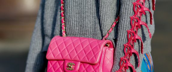 Siva i ružičasta boja savršen su par