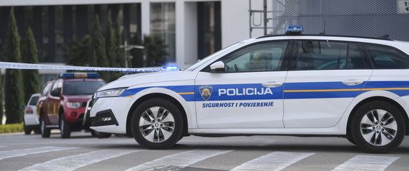 Policija u Splitu, ilustracija