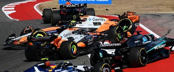 Sudar Norrisa i Piastrija