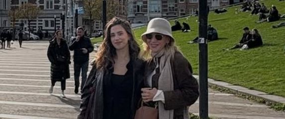 Ecija Ojdanić i kćer Cvita - 2