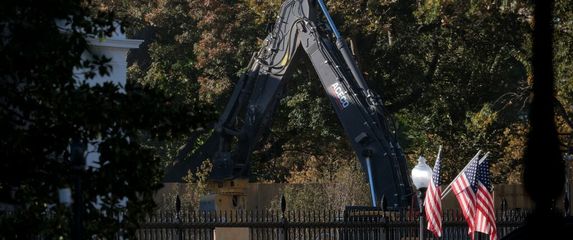 Ruši se dio Bijele kuće - 6