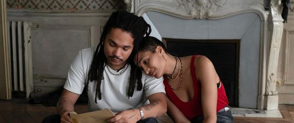 Film Otac majka sestra brat