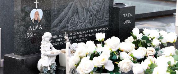 Grob Dolores Lambaše - 1