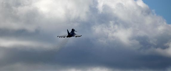 Vojni zrakoplov, ilustracija