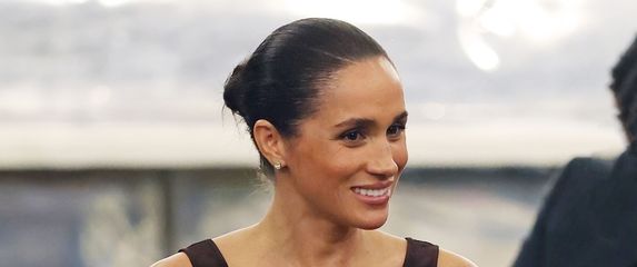 Meghan Markle u sandalama s remenčićima - 4
