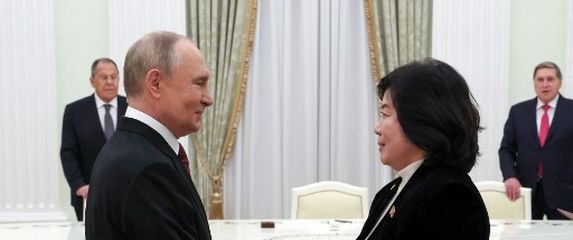 Vladimir Putin i Choe Son Hui