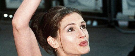 Neobrijana Julia Roberts na premijeri filma Ja u ljubav vjerujem u Londonu