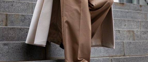Hlače s vunom istovremeno su tople i elegantne