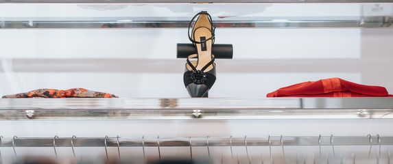 Pet komada koje ćemo viđati na ulicama ove jeseni: Od košulja s karakterom do balonera koji ostavljaju dojam