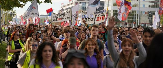 Beograd: Pogled iz zraka na tisuće studenata koje su krenule u Novi Sad - 1