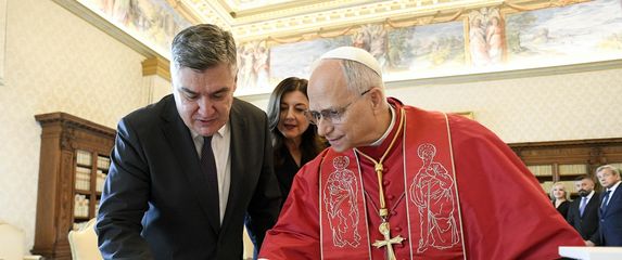 Zoran Milanović i papa Lav - 4