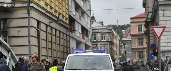Policija se sukobila s prosvjednicima u Sarajevu (Foto: klix.ba)