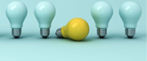 Električna žarulja kao simbol inteligencije i pameti