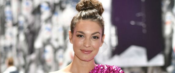 Glumica Elizabeta Brodić u haljini domaćeg brenda Lilith by Katarina Baban - 4