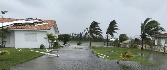 Poplave u Freeportu nakon uragana Dorian (Foto: AFP) - 1