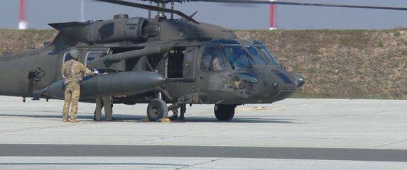 Helikopter na pisti (Foto: Dnevnik.hr)